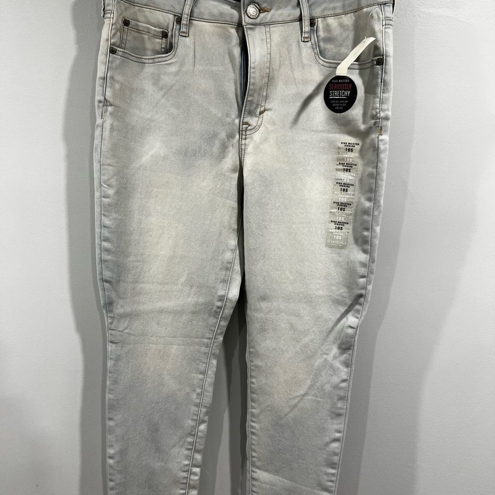 Aeropostale Light Wash High Waisted Jeggings Size 10 NWT